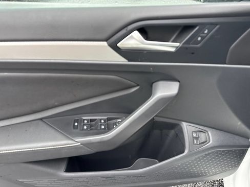 Certified 2024 Volkswagen Jetta Sport FWD image 16