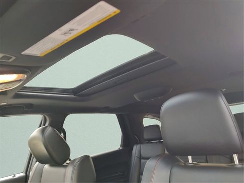 Certified 2024 Dodge Durango GT image 30