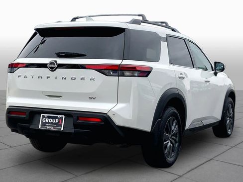 Used 2024 Nissan Pathfinder SV FWD image 13