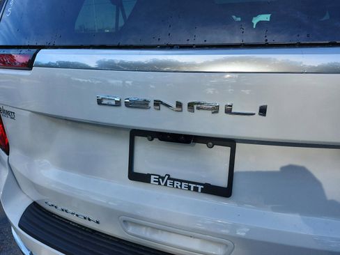 New 2026 GMC Yukon XL Denali w/ Denali Reserve Package image 4