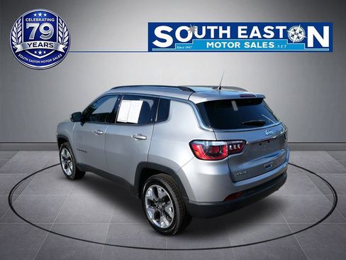 Used 2019 Jeep Compass Limited w/ Safety & Security Group AWD/4WD image 5