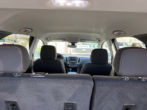 Used 2022 Chevrolet Equinox LT w/ LPO, Cargo Package FWD image 17