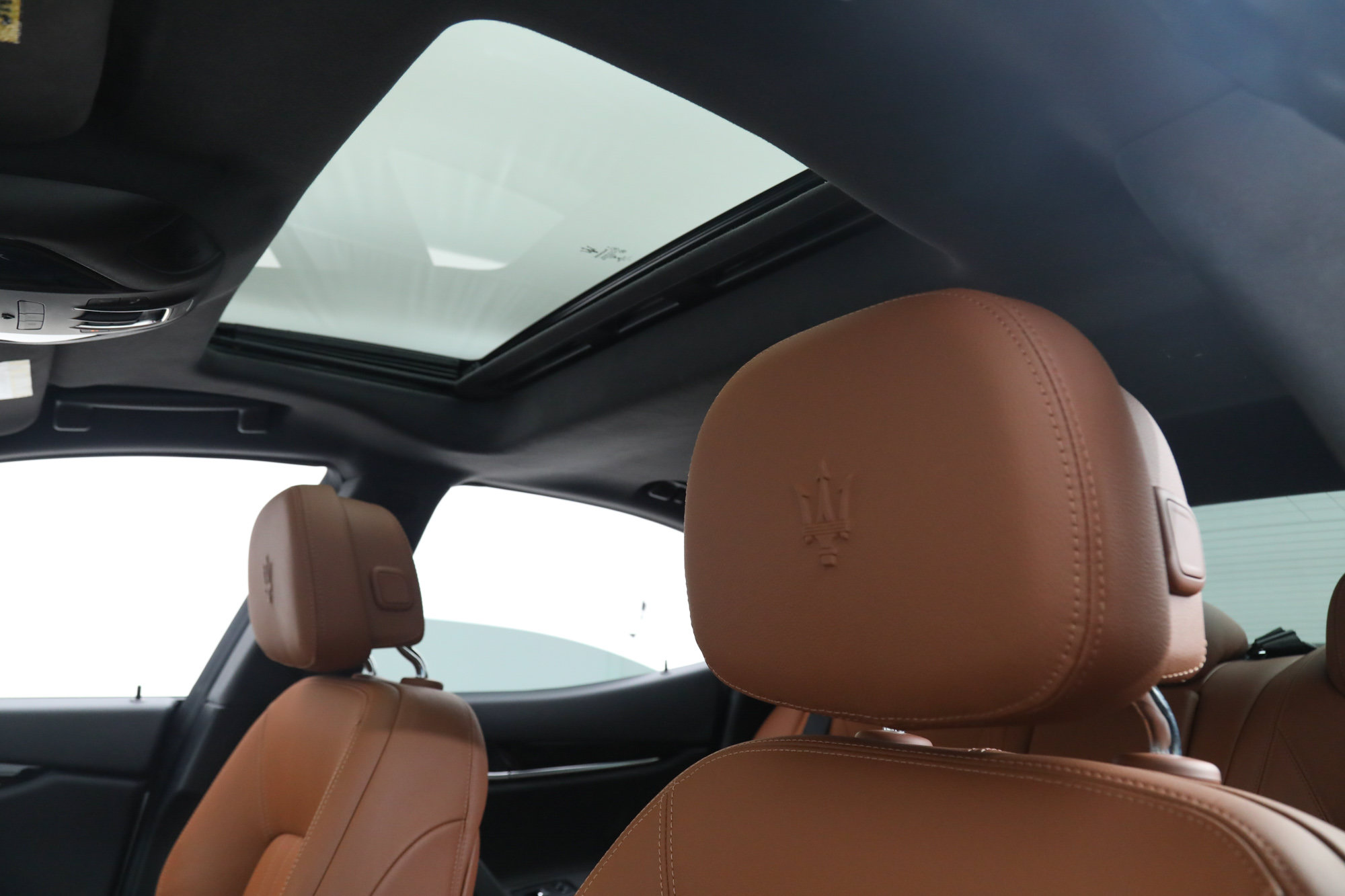Certified 2023 Maserati Ghibli Modena RWD image 18