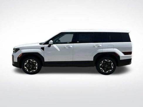 New 2025 Hyundai Santa Fe SE image 2