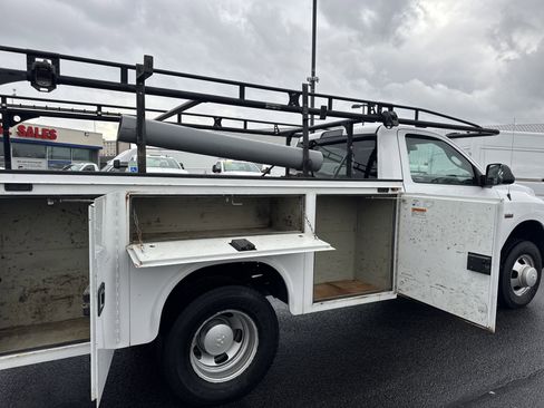 Used 2015 RAM 3500 Tradesman image 5