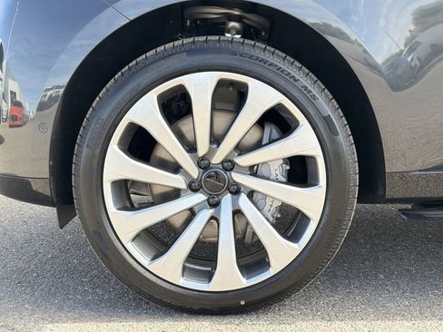 New 2026 Land Rover Range Rover SE image 22