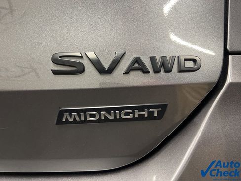 Used 2018 Nissan Rogue SV image 18