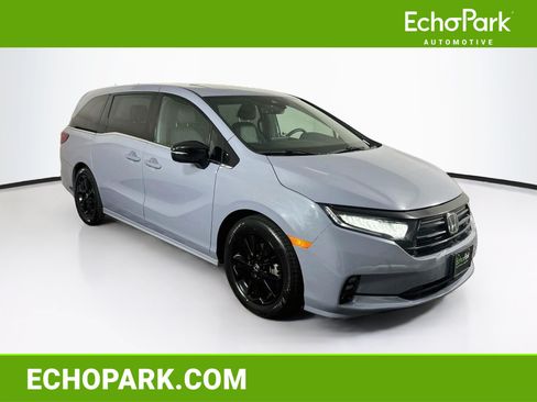 Used 2023 Honda Odyssey Sport image 1