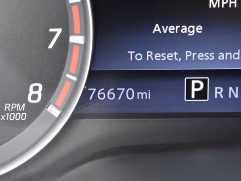 Used 2021 Nissan Titan SV w/ SV Convenience Package image 22