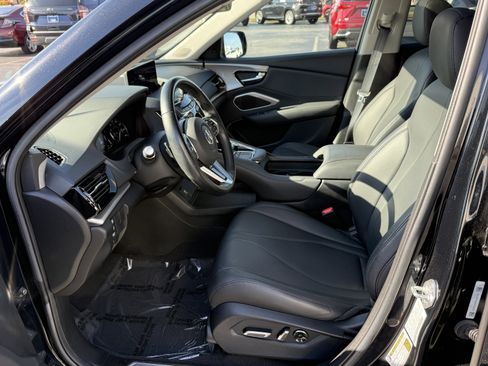 Used 2024 Acura RDX SH-AWD image 16
