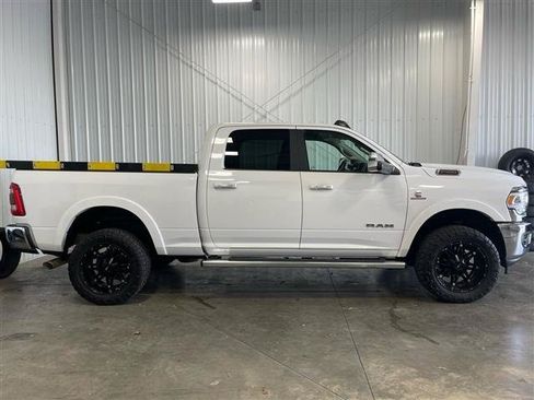 Used 2021 RAM 2500 Laramie AWD/4WD image 3