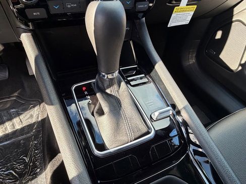 New 2026 Jeep Compass Limited image 21