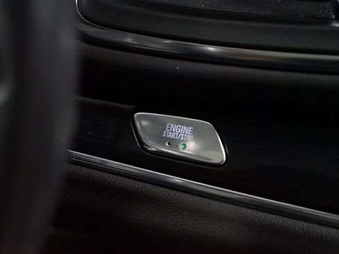 Used 2022 Buick Enclave Premium w/ Experience Buick Package FWD image 24
