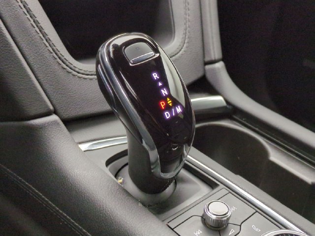 Used 2023 Cadillac XT5 Luxury w/ LPO, Floor Liner Package AWD/4WD image 16