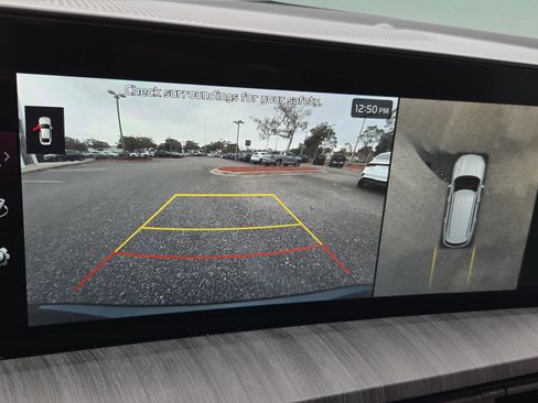 Used 2024 Kia Telluride SX w/ Towing Package image 22