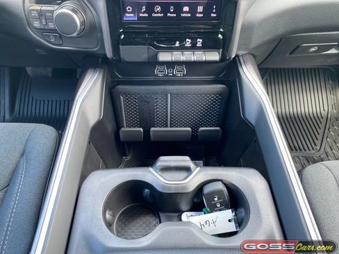 New 2026 RAM 1500 Big Horn AWD/4WD image 12