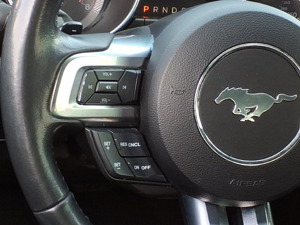Used 2020 Ford Mustang Coupe RWD image 11