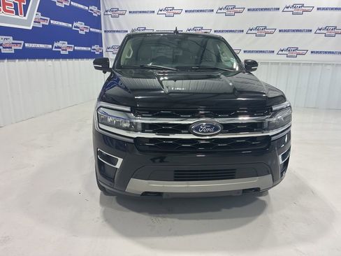 Used 2023 Ford Expedition Limited AWD/4WD image 10