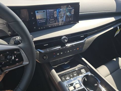 New 2026 Nissan Murano SV AWD/4WD image 18
