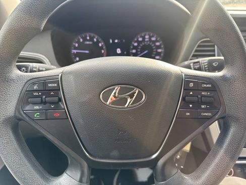 Used 2016 Hyundai Sonata SE image 7