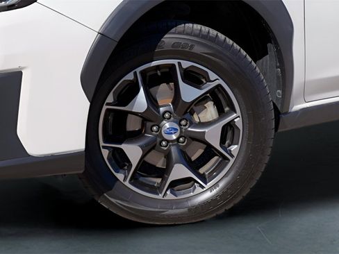 Used 2018 Subaru Crosstrek 2.0i Premium w/ Eyesight System image 31