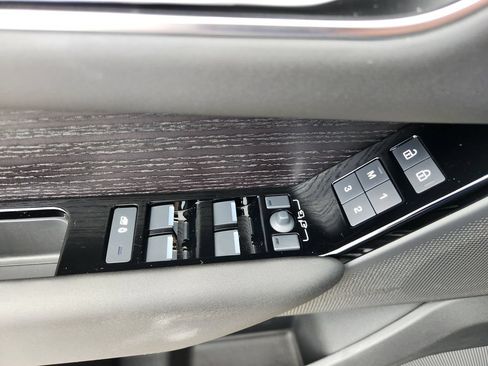 New 2026 Land Rover Range Rover Velar Belgravia AWD/4WD image 18