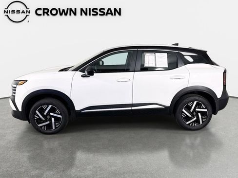 Used 2026 Nissan Kicks SV FWD image 9