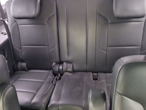 Used 2015 Chevrolet Suburban LTZ image 21