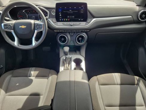 Used 2023 Chevrolet Blazer LT w/ Convenience Package FWD image 11