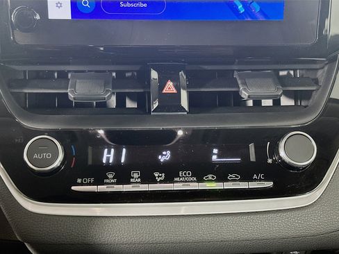 Used 2025 Toyota Corolla LE image 23