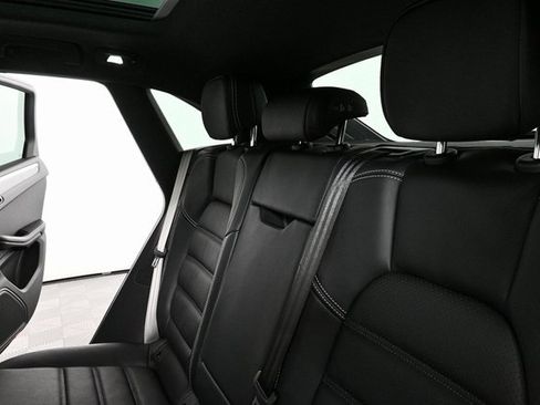 New 2026 Porsche Macan S image 30