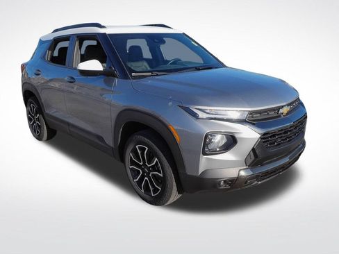 Used 2023 Chevrolet TrailBlazer ACTIV w/ Convenience Package AWD/4WD image 4