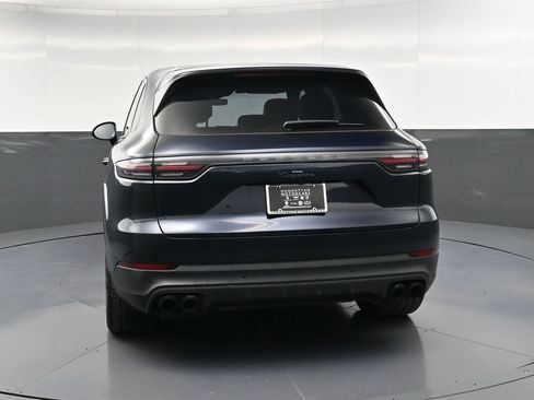 Certified 2023 Porsche Cayenne Platinum Edition AWD/4WD image 7