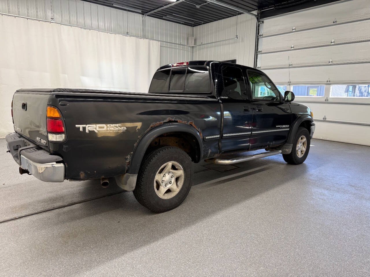Used 2002 Toyota Tundra Limited w/ Off-Road Pkg AWD/4WD image 4