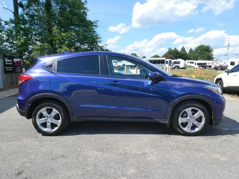 Used 2016 Honda HR-V EX image 4