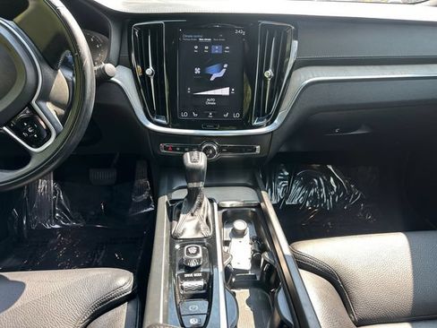 Used 2020 Volvo S60 T6 Inscription w/ Protection Package AWD/4WD image 22