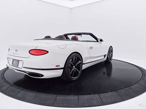 Used 2020 Bentley Continental GT AWD/4WD image 23