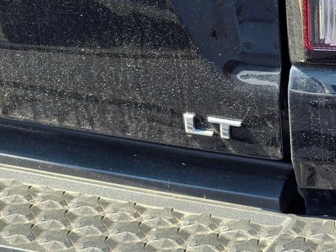 Used 2023 Chevrolet Colorado LT RWD image 15