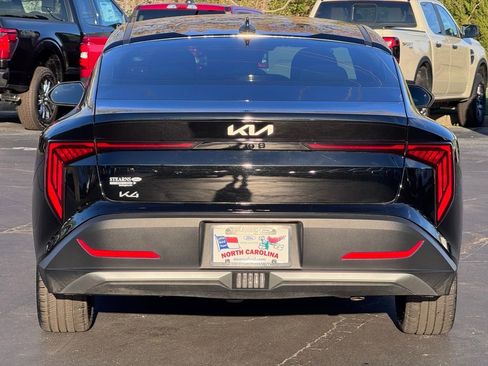 Used 2025 Kia K4 EX image 18