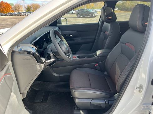 New 2026 Nissan Kicks SR w/ SR Premium Package image 13