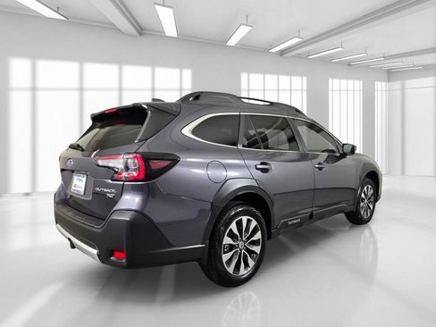 Certified 2025 Subaru Outback Limited XT AWD/4WD image 8