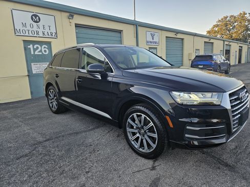 Used 2017 Audi Q7 3.0T Prestige image 2