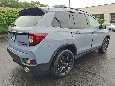 Certified 2025 Honda Passport Black Edition image 6