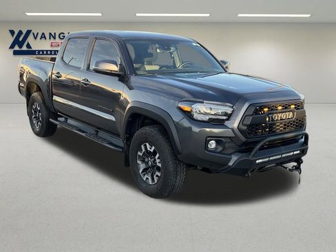 Used 2022 Toyota Tacoma TRD Off-Road image 7