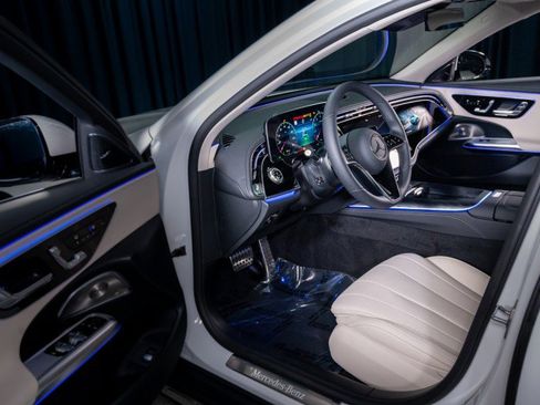 New 2025 Mercedes-Benz E 450 4MATIC All-Terrain Wagon image 10