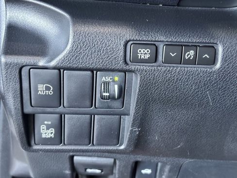 Used 2017 Lexus IS 200t image 15