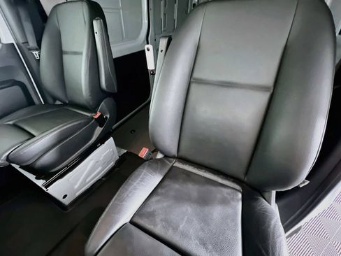 Used 2023 Mercedes-Benz Sprinter 2500 image 19