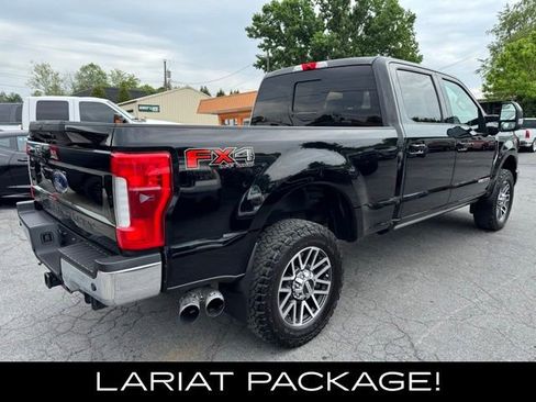Used 2017 Ford F250 Lariat w/ Lariat Ultimate Package AWD/4WD image 2