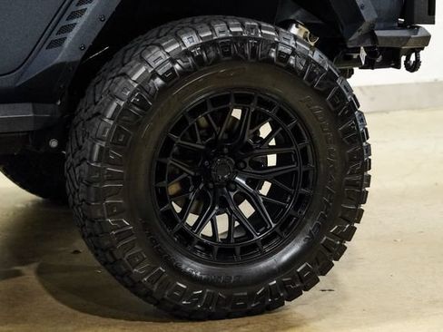Used 2024 Jeep Wrangler Unlimited Rubicon w/ Technology Group AWD/4WD image 55