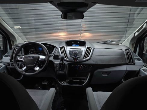 Used 2019 Ford Transit 350 XLT RWD image 18